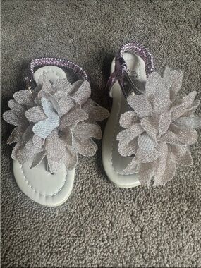 Pixi Glitter Floral Girls Sandals in Shimmery Pink